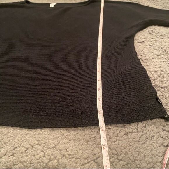 Fabletics Black Shirt Sz X Small - Picture 12 of 12